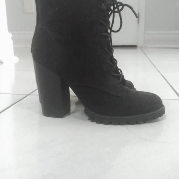 Lane Lace Up Boot - Picture 3 of 4